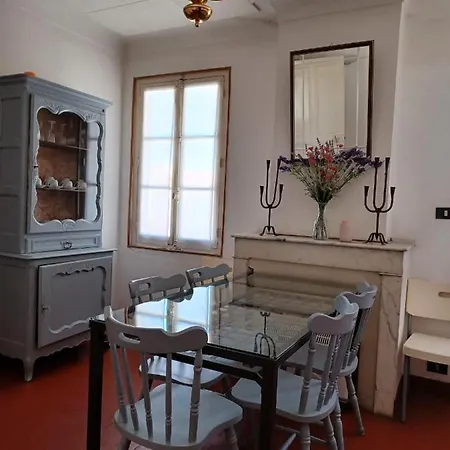 A Quelques Pas De La Mer, De La Croisette Et Du Palais Des Festivals Apartment *